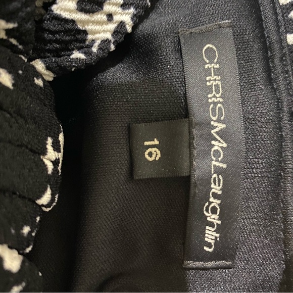 Chris McLaughlin Abstract Dress Tie Neck Size 16 - Picture 6 of 7